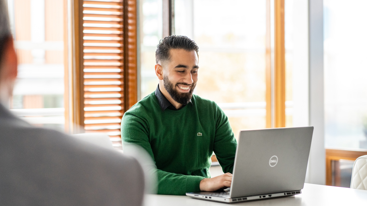 Een dag in  het leven van Aboubakr  - .NET Developer